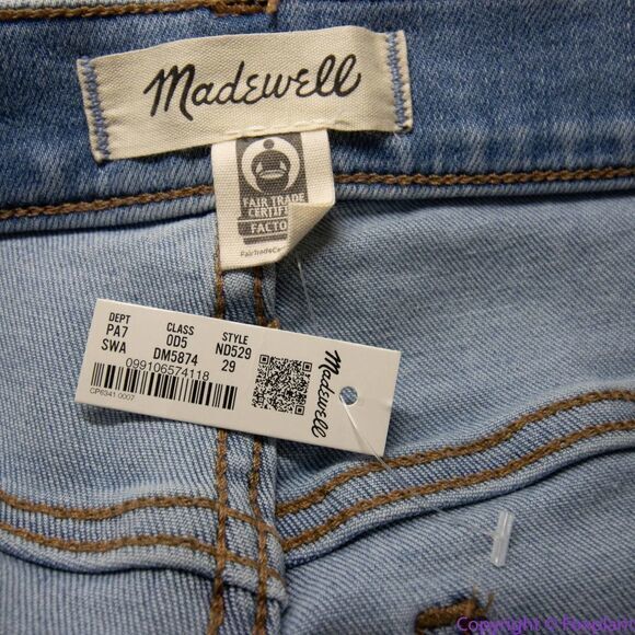 NEW High-Rise Slim Straight‎ Jeans in Stillwood Wash: Slit-Hem Edition, 29 - Picture 12 of 15